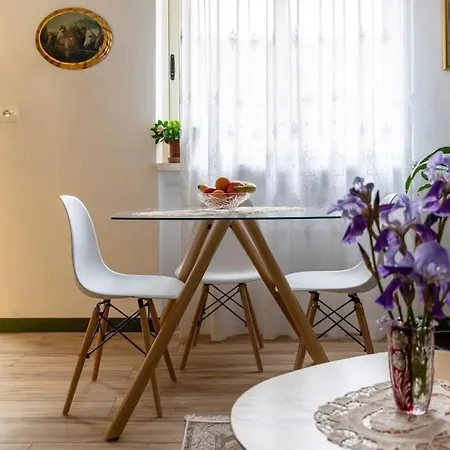 Mila's Place טיראנה